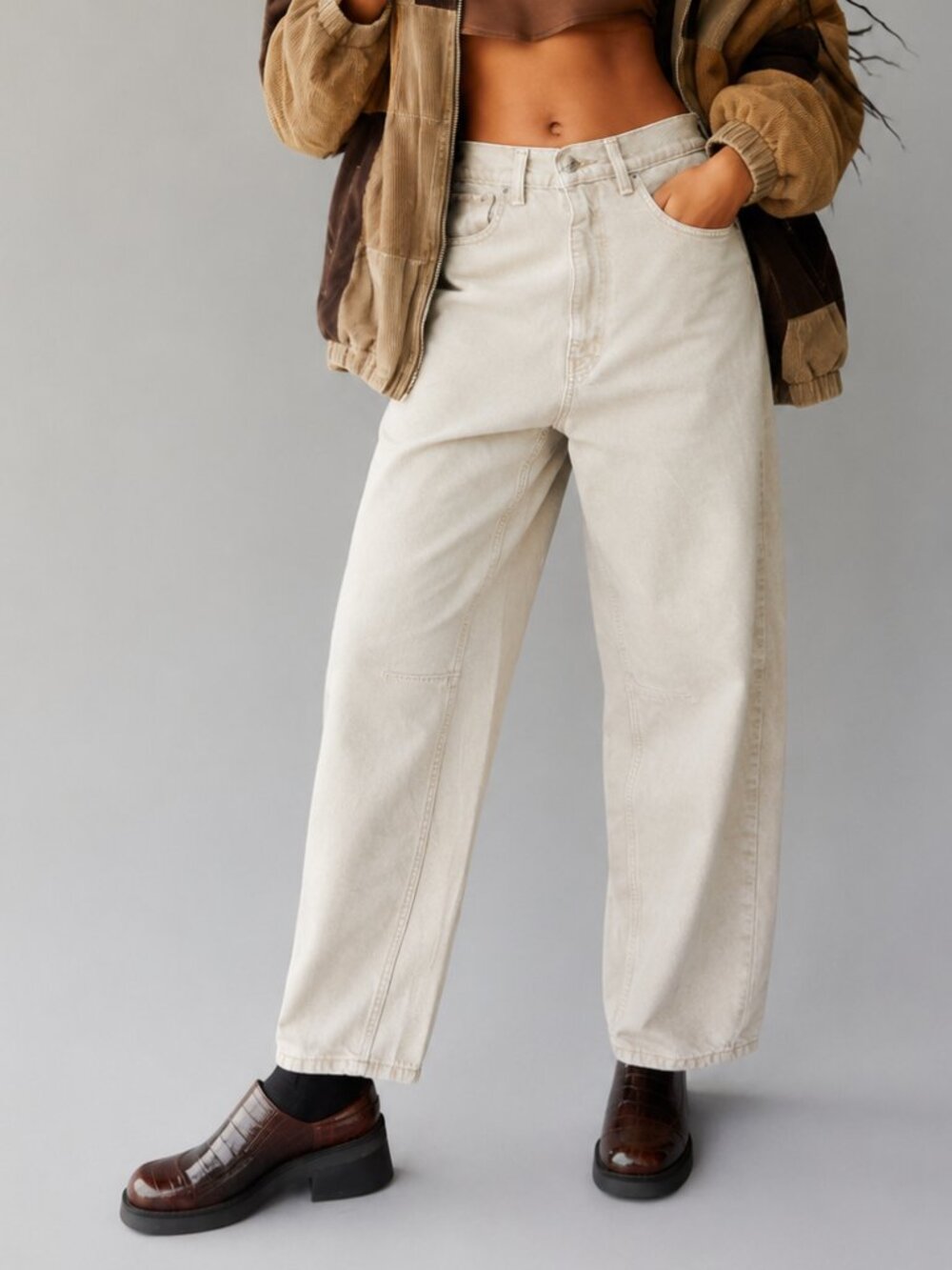 Urban Outfitters BDG High Rise Extreme Baggy Denim Jeans Tan Size 28